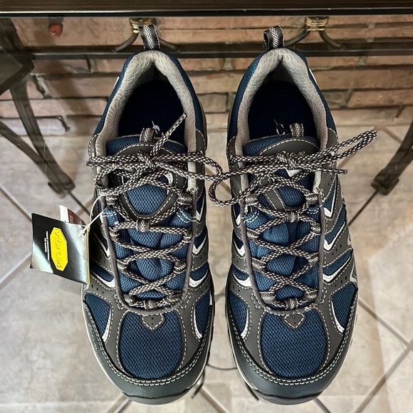 New size 8.5 Eddie Bauer Lukla Pro Waterproof Lightweight Hiker - Picture 4 of 11